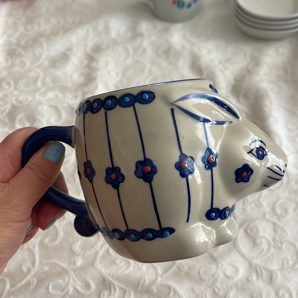 Highly collectible Hand painted bunny rabbit mug-‎ Yokohama Studio - Picture 2 of 8